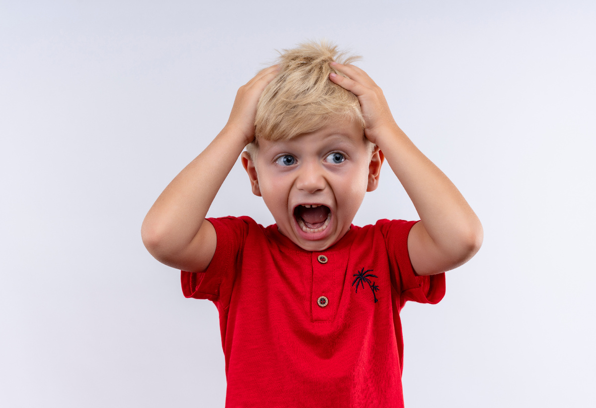 https://www.freepik.com/free-photo/surprised-little-cute-blonde-boy-red-t-shirt-holding-head-with-hands-while-looking-side-white-wall_10837002.htm#fromView=image_search_similar&page=1&position=0&uuid=3ad09440-3bcc-4561-87d2-8722cf8b4d83