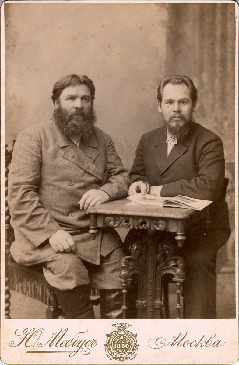 Братья Елизаровы (Елизаров Павел Тимофеевич слева)