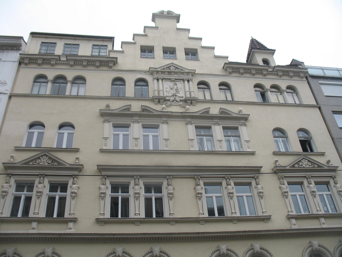 Поразивший мое детское воображение дом в Вене