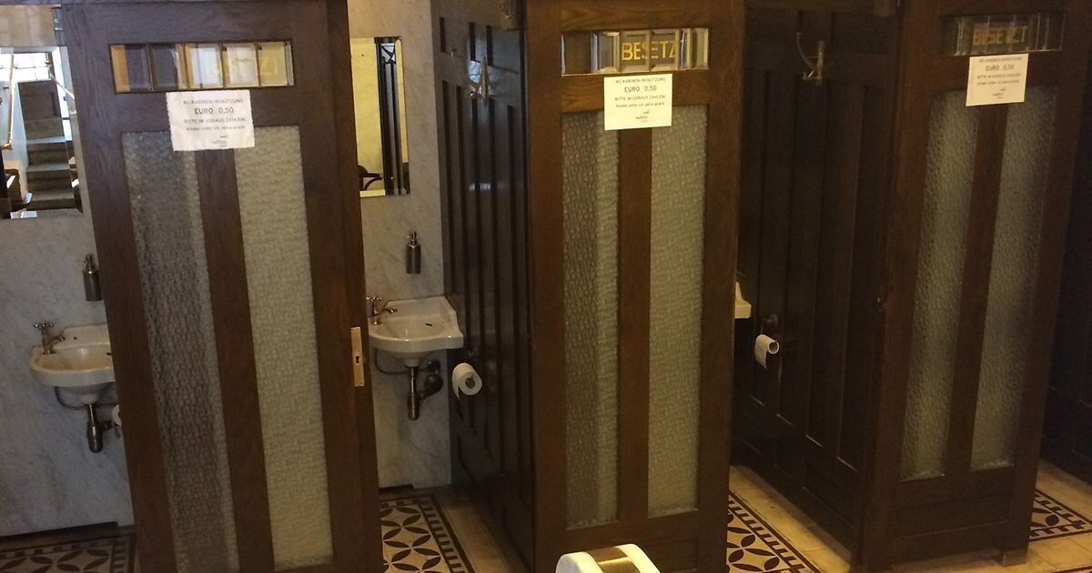 Так он выглядит сейчас. Мне он показался темным, мрачным и страшным. Фото с сайта https://Так Так он выглядит сейчас. Тогда он показался мне темным, мрачным и страшным. У мамы фото не сохранилось, поэтому взяла с сайта https://www.wien.info/