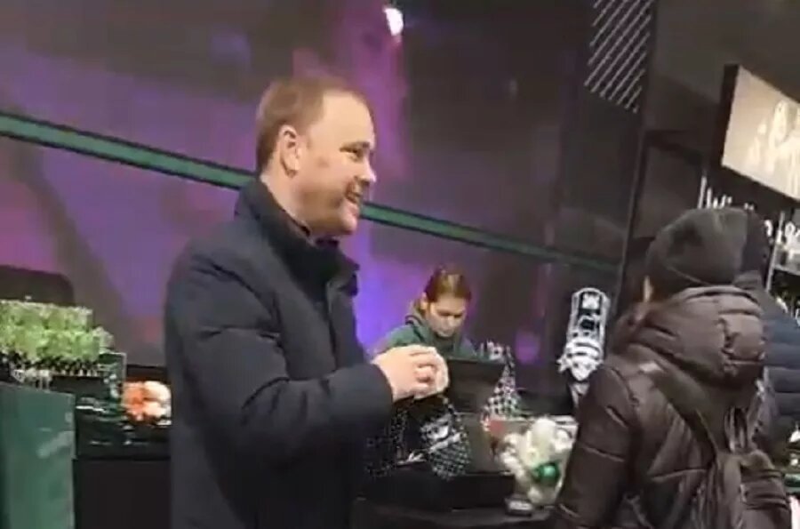 Скрин с видео.
