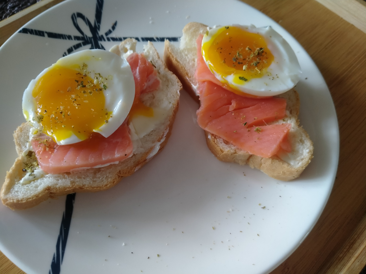 Раз в неделю выкладываю фото нашего меню. Тут рыбка домашнего посола: в разы экономнее покупной готовой