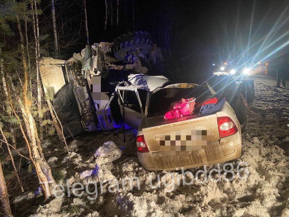    На трассе «Иртыш» в Югре в ДТП погибли два человека