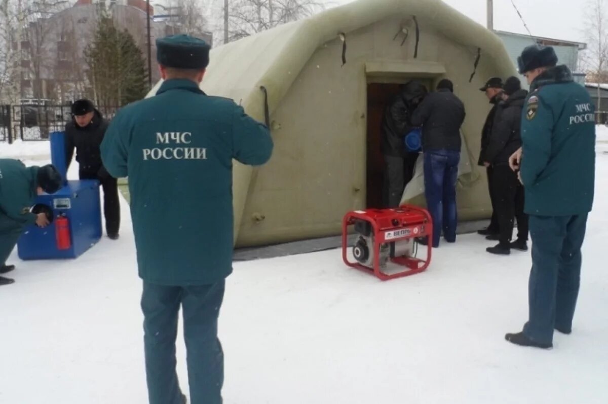    Сотрудники МЧС помогут водителям, транспорт которых не может продолжить движение.