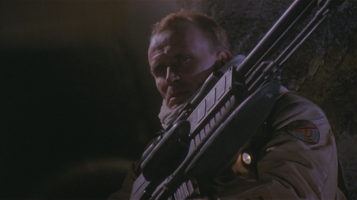 Кадр из фильма "Крикуны" (1995)