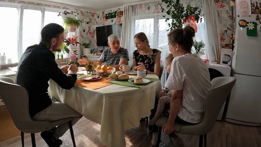 У семьи Бузмакиных из Уссурийска хотели забрать усыновленного ребенка