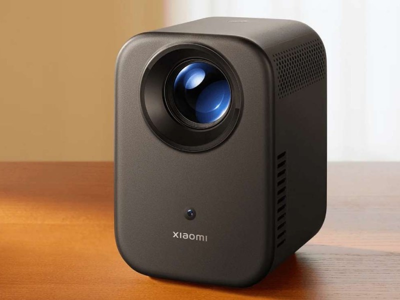    Xiaomi анонсировала компактный проектор с автофокусом и Google TV