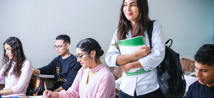 Photo by javier trueba on Unsplash