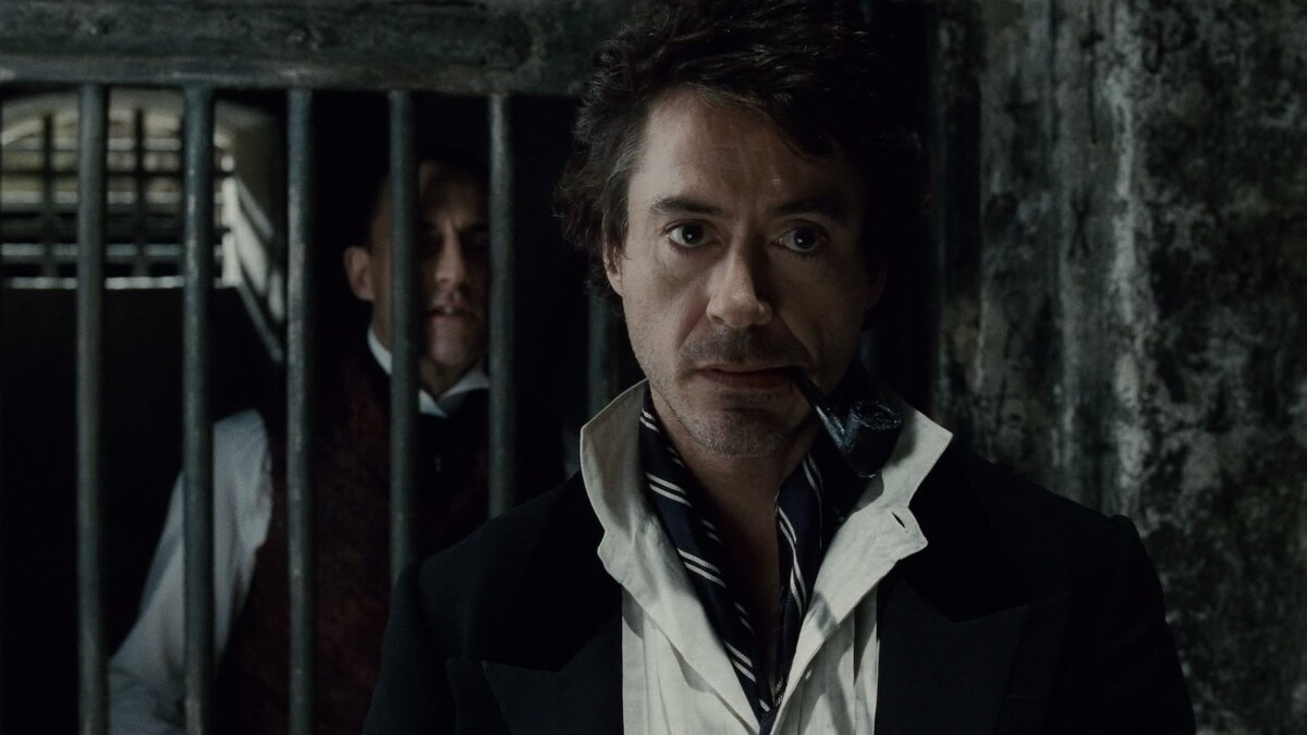 Роберт Дауни-младший в роли Шерлока