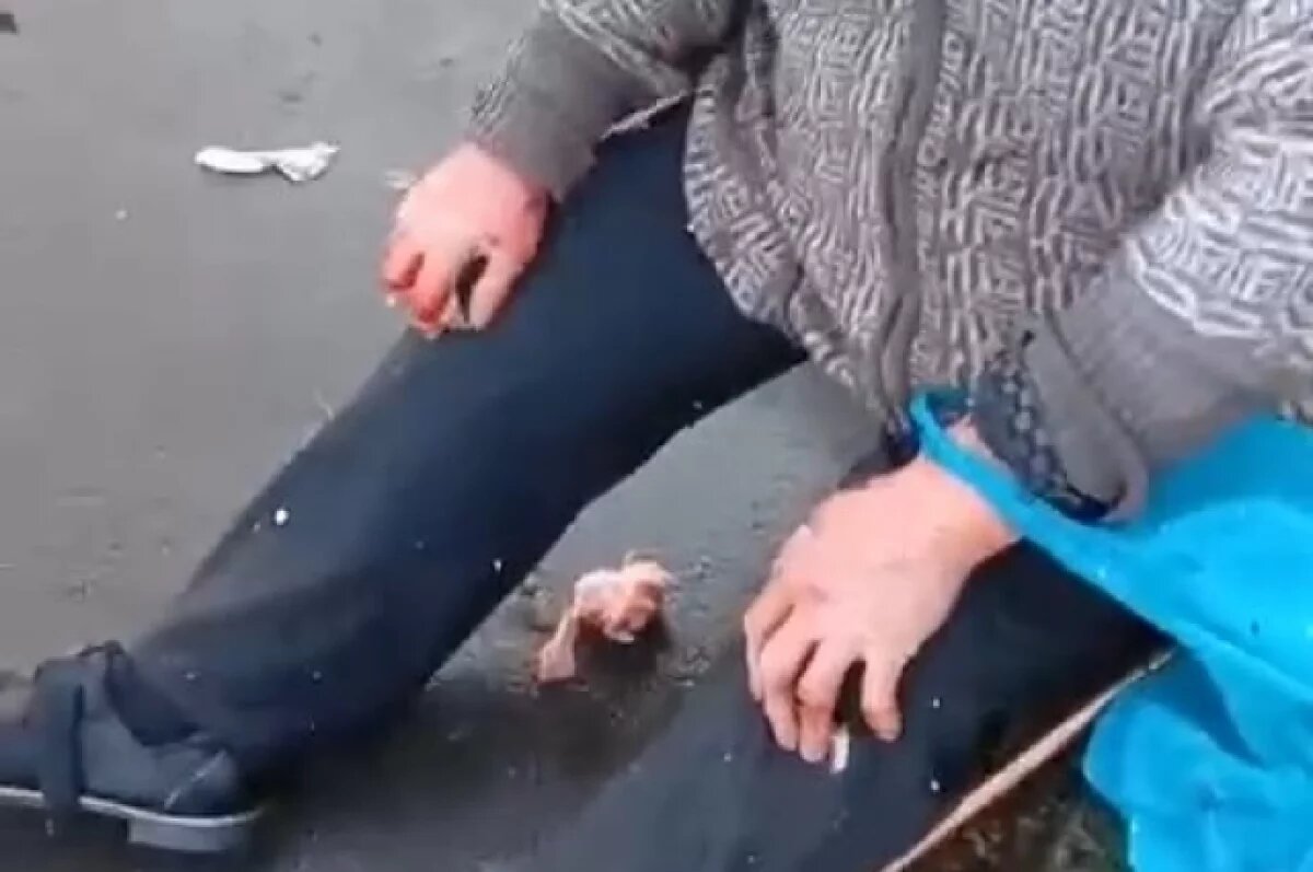    Кадры с прорыва теплотрассы на улице Калинина