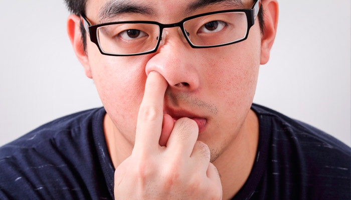 Ковыряние в носу — привычка небезопасная. утверждает патологоанатом Александр Эдигер. Фото: scmp.com