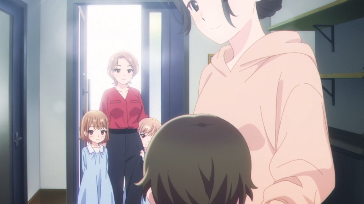 Мальчика позвали и в дверях он увидел женщину и двух очаровательных девочек. 