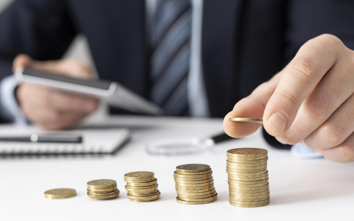    Липецкая область продолжает оставаться в лидерах ЦФО в привлечении инвестиций на душу населения Freepik