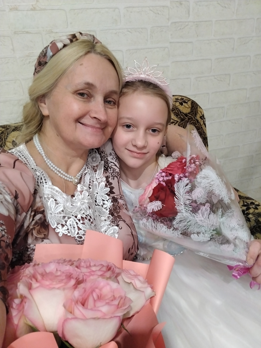  "Два возраста" (С Сонечкой, старшей внучкой и крестницей )