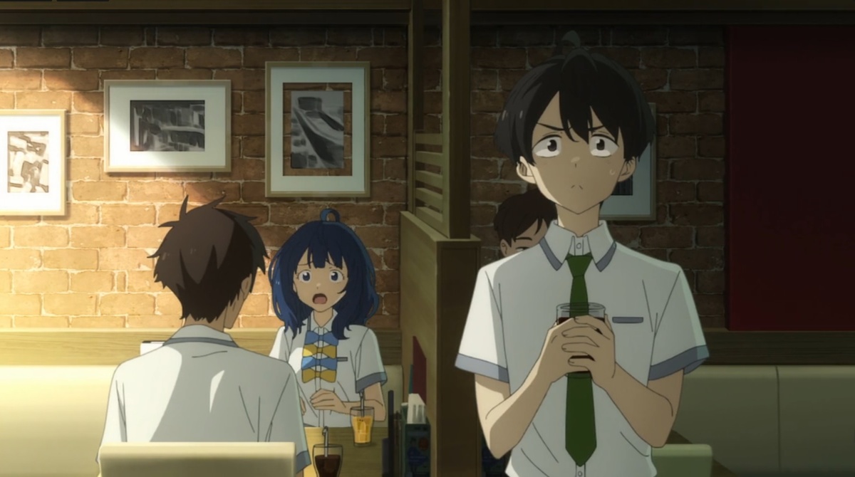 Проходя мимо, он слышит ссору, как Анна ЯнамИ отчитывает СоскЭ ХакамадУ... -Не вздумай! Соскэ, ты сейчас не со мной сидеть должен! Лети пулей, пока Карэн в Англию не умчалась! Или тебе всё равно?! Я верила, что ты её остановишь! Это и дураку ясно!.. 