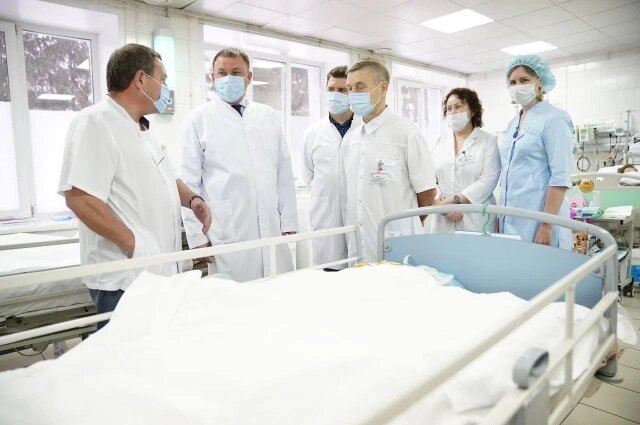    За состоянием ребёнка постоянно следят врачи. Фото: Телеграм-канал Ильи Середюка