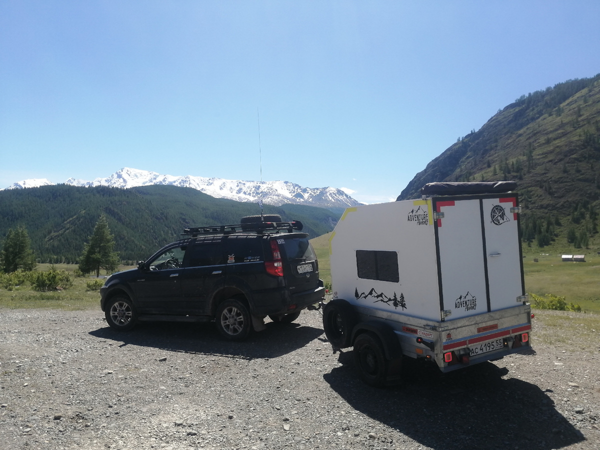 Вид на Северо-Чуйский хребет