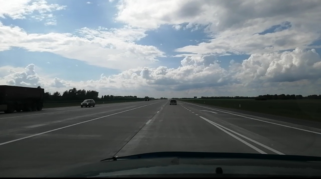 А мне летать охота... Дорога - ВПП.