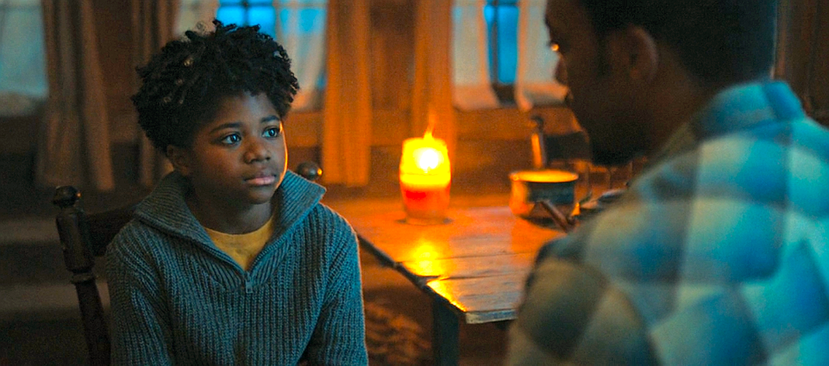 Кадр из фильма "Хищные земли".