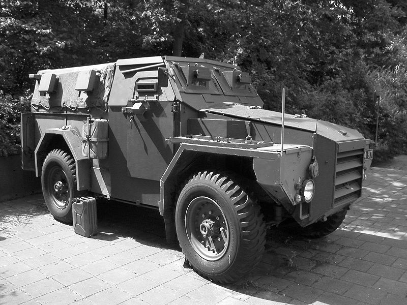 Бронетранспортёр Humber Pig. Фотография в свободном доступе.