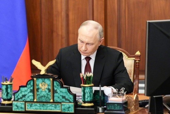    Владимир Путин