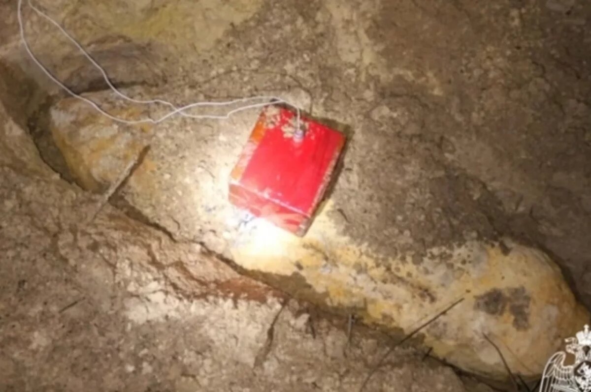    В морском порту Геленджика нашли авиабомбу времен ВОВ