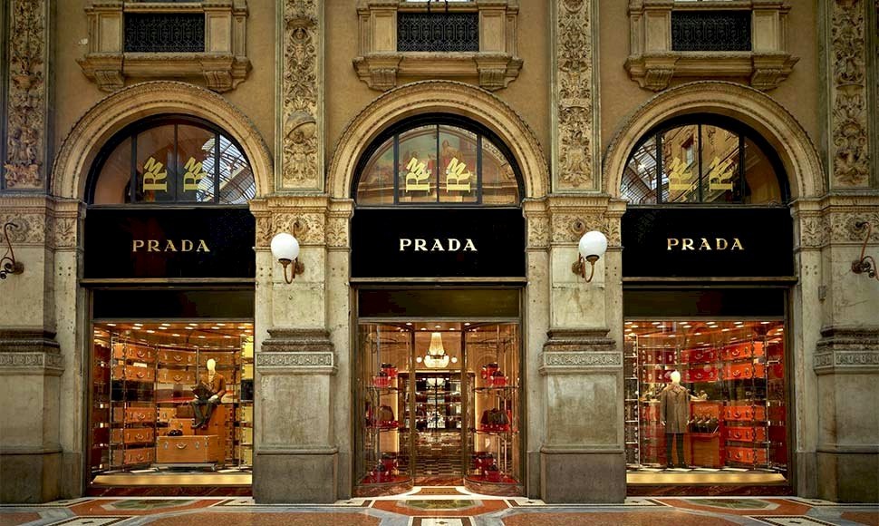 Первый бутик Prada 