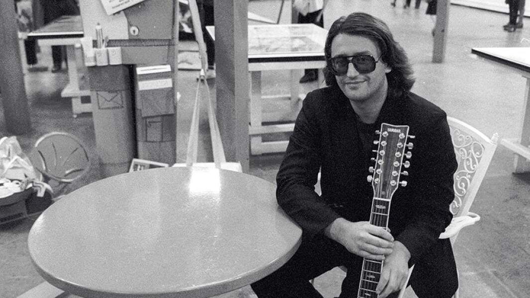 Александр Градский на выставке «Мастера культуры за мир» в Центральном выставочном зале. 1986 год

Фото: РИА Новости/Юрченко