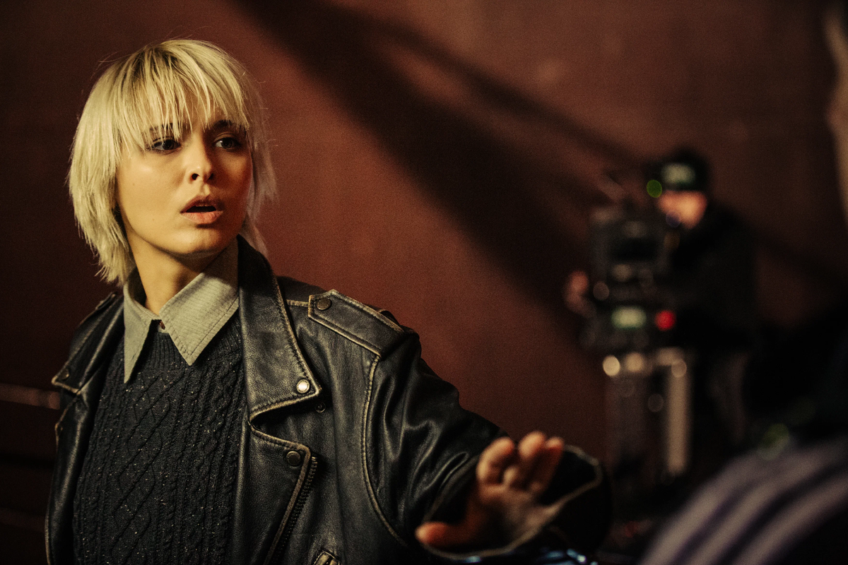 Кадр из сериала "Прометей"