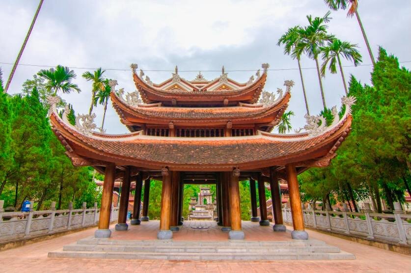 Пагода Тхьенчу ("Кухня небес")