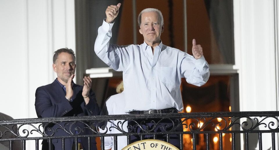    Хантер и Джо Байдены / Global Look Press