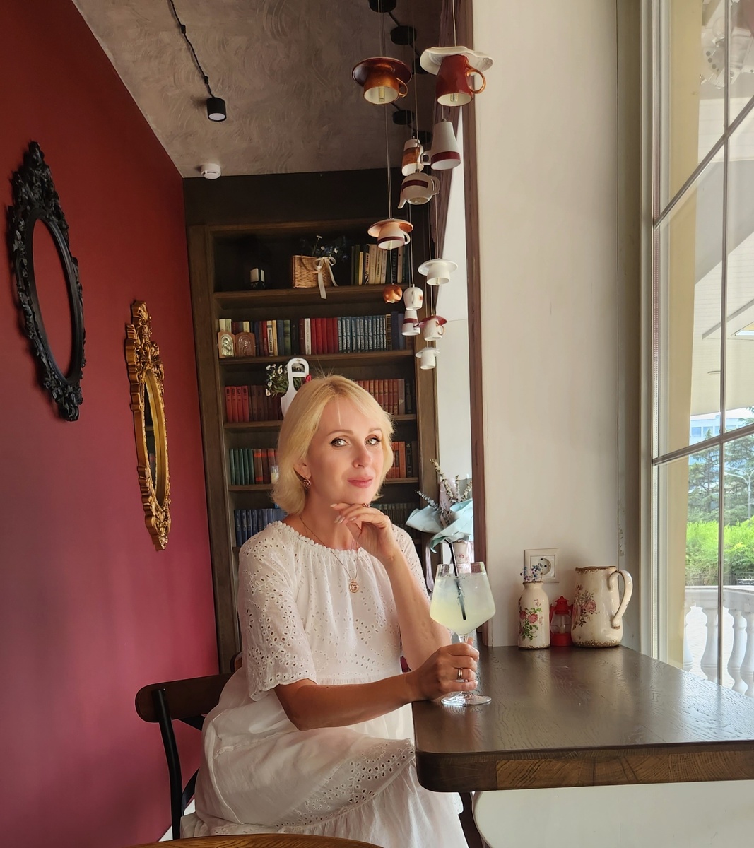 Это я этим летом. Ездили в мой любимый Сочи погулять.