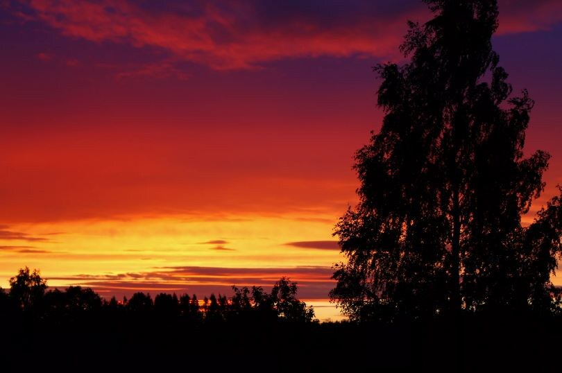 Калинов мост, а под ним огненная река.