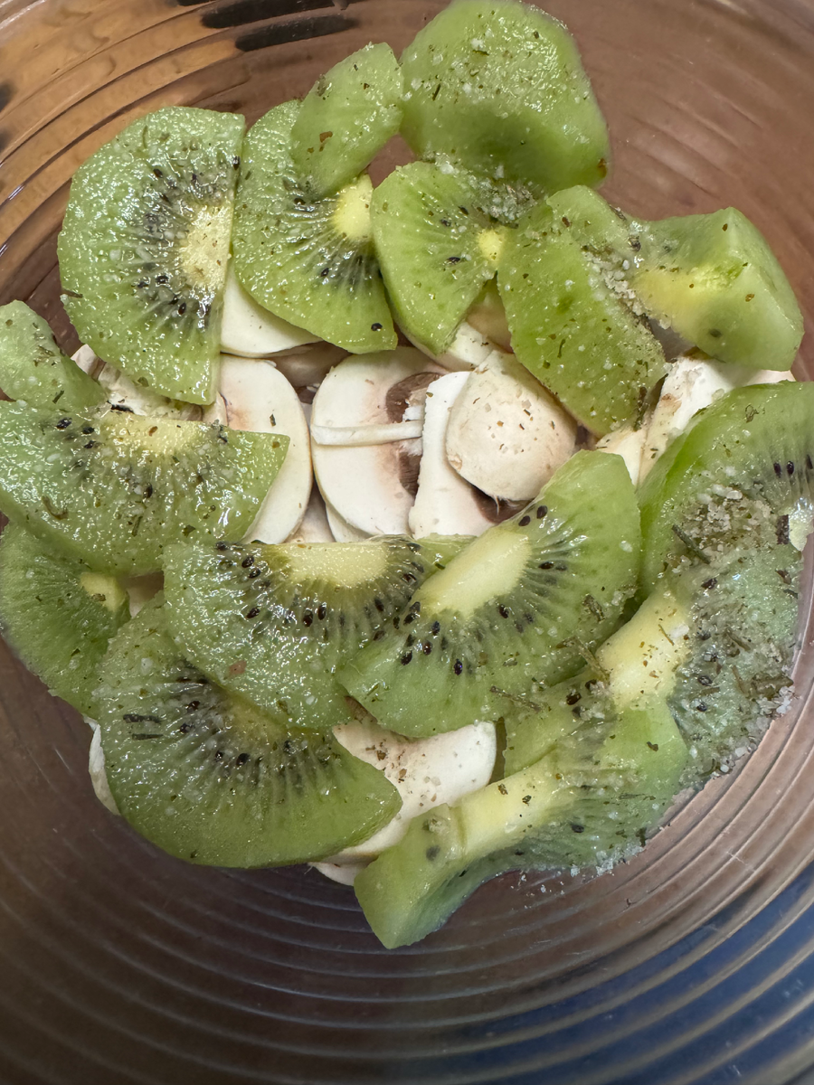 Обратите внимание, что соль на киви - это важно.