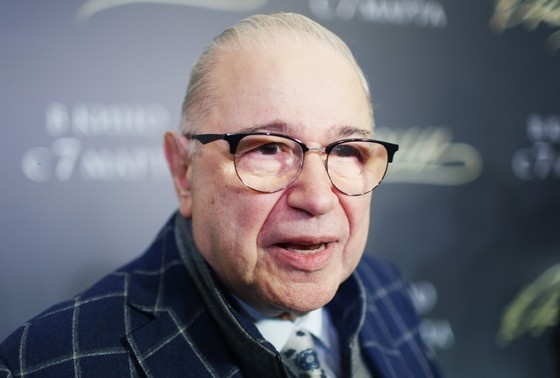    Евгений Петросян