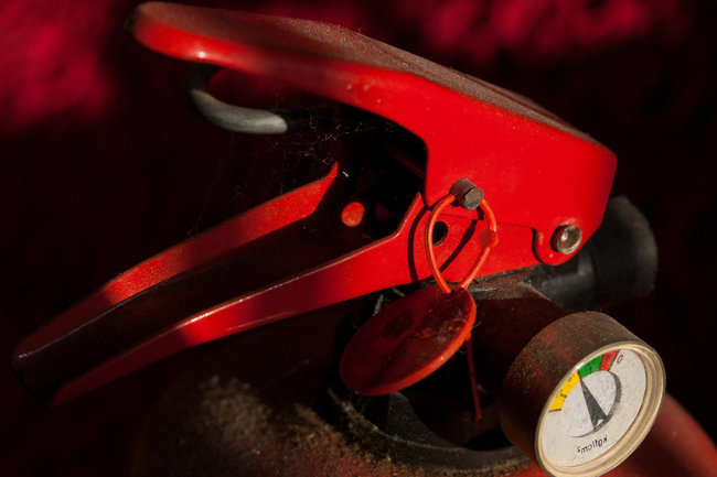    Пожарный пожарная безопасность огнетушитель