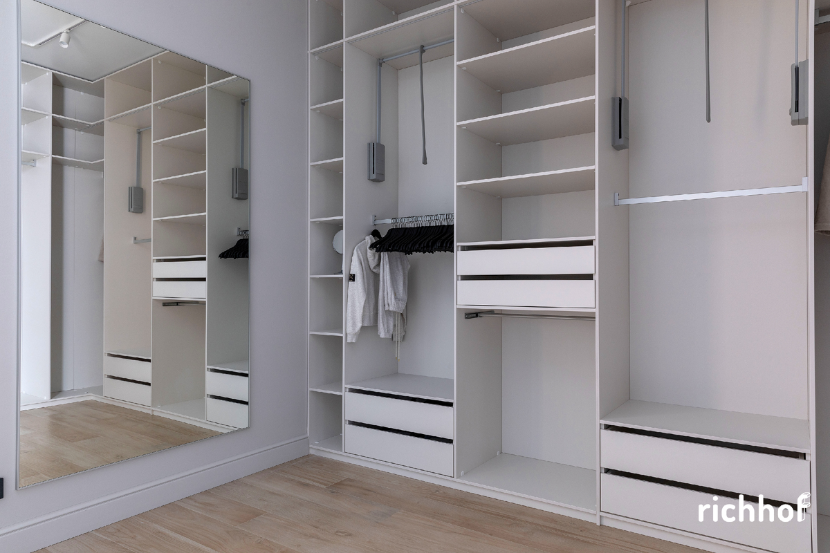 Угловая гардеробная от Richhof