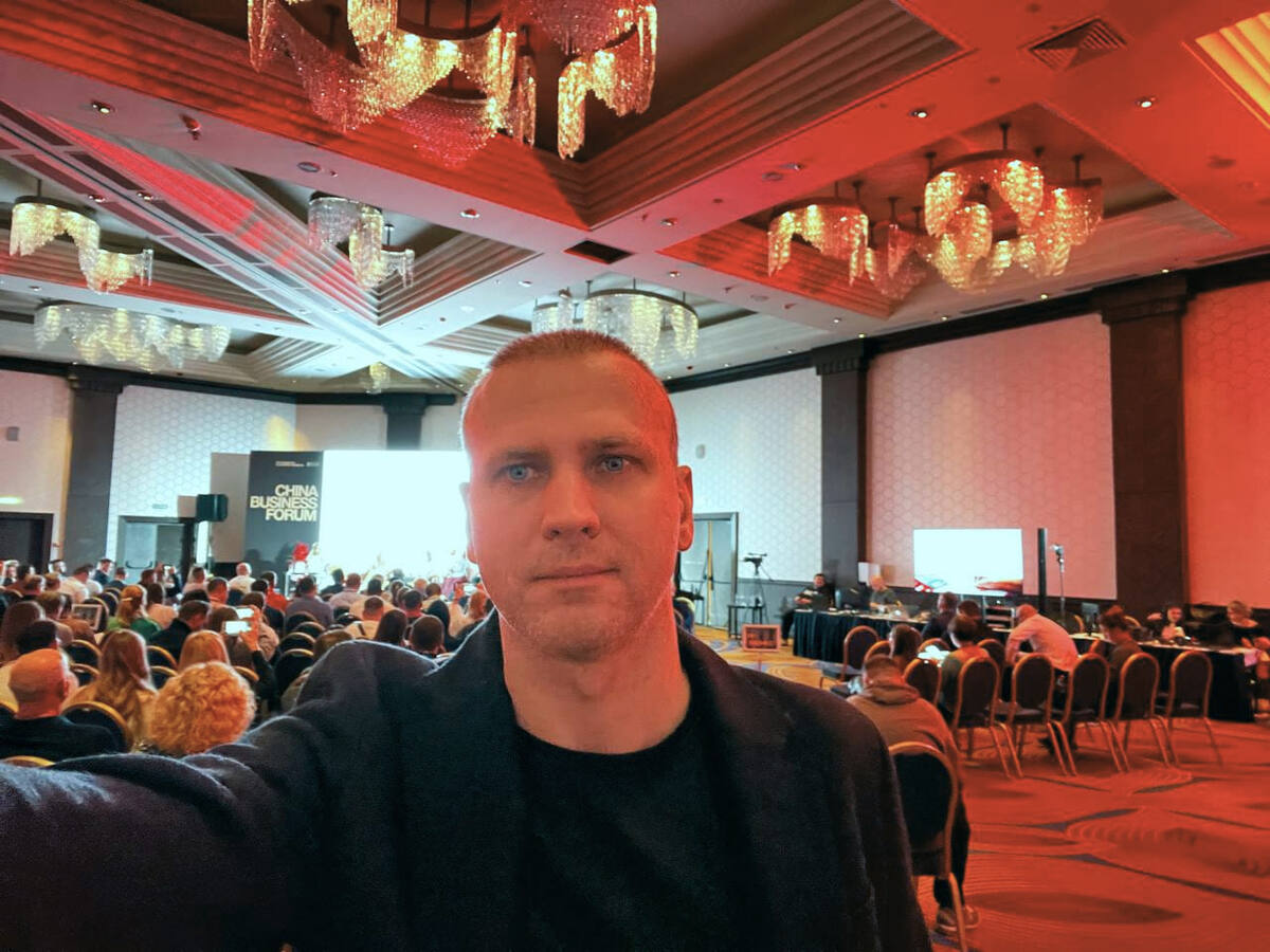 Дмитрий Антоненко, основатель компании РокетМед, на форуме China Business Forum 2024