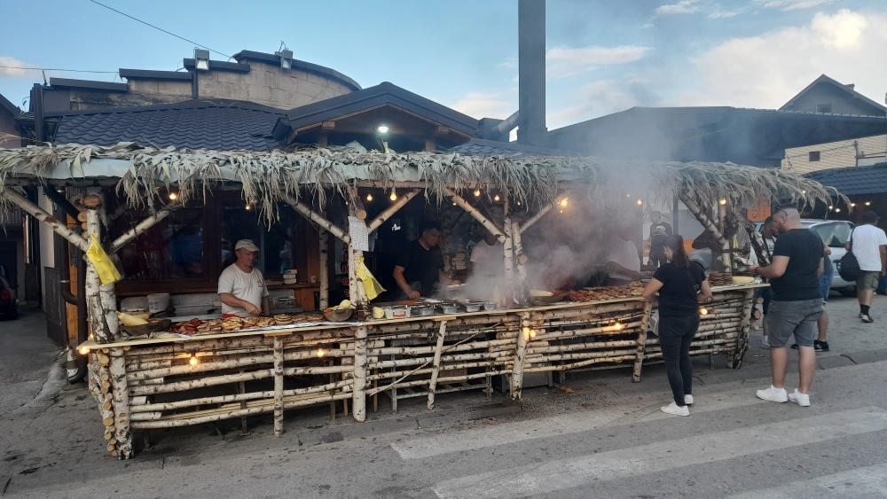 Роштиль на празднике трубачей в Гуче.