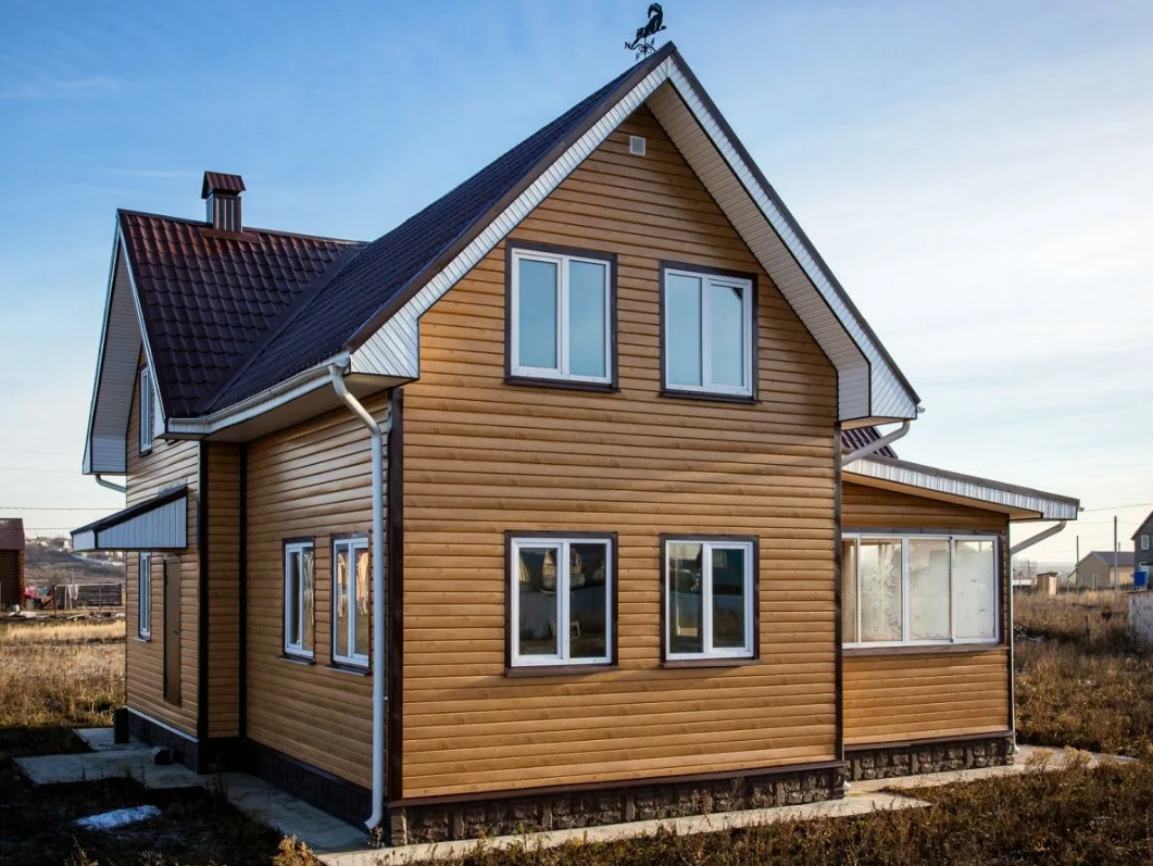 Фото с сайта: https://metpitstroy.ru/karkasnye-doma 