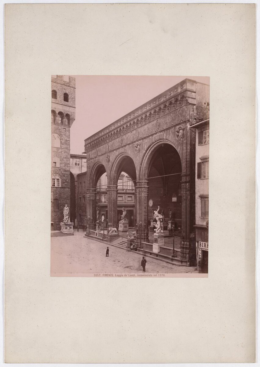    Львы у здания Лоджии Ланци во Флоренции, между 1870-1880 годамиGiacomo Brogi / Städel Museum / PDM-owner / Wikimedia Commons