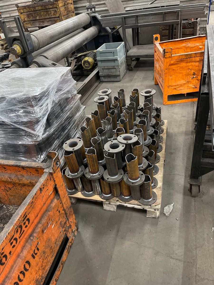 Фото с производства компании «Авангард»