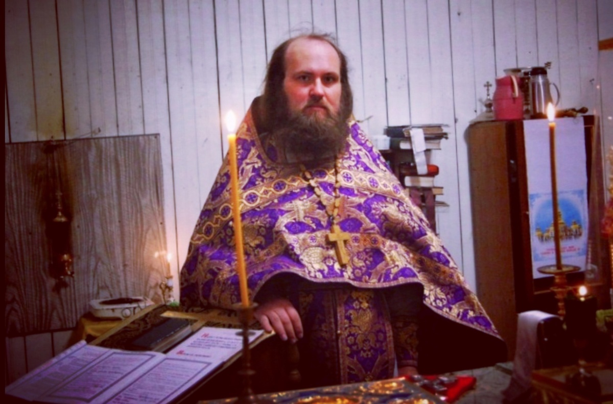 Андрей Ефанов — протоиерей, клирик Кинешемской епархии, настоятель Воскресенского храма (с. Болотново).