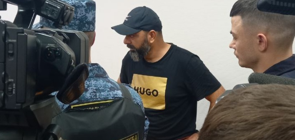 Рубик Акопян в суде. Фото: скрин видео/vzsar.ru.
