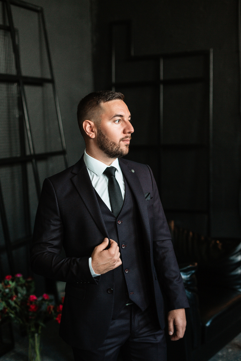 Мужской классический костюм 3-ка в черном цвете