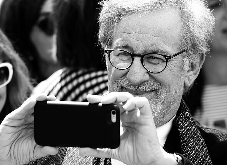 Стивен Спилберг на премьере мультфильма «Большой и добрый великан» в 2016 году