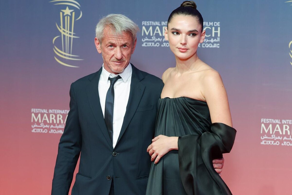    Шон Пенн привез молодую подружу на фестиваль LEGION-MEDIA