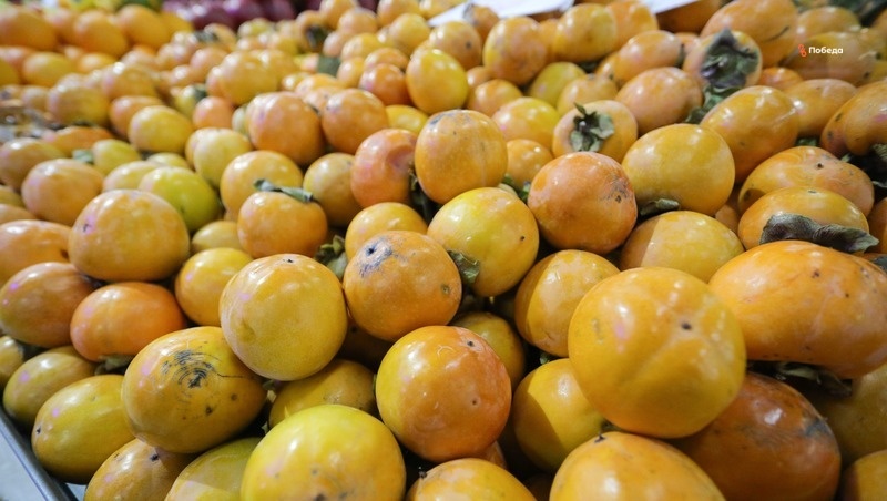    В Россельхознадзоре рассказали, как правильно выбирать хурму при покупке Фото: Дмитрий Ахмадуллин / / ИА «Победа26»