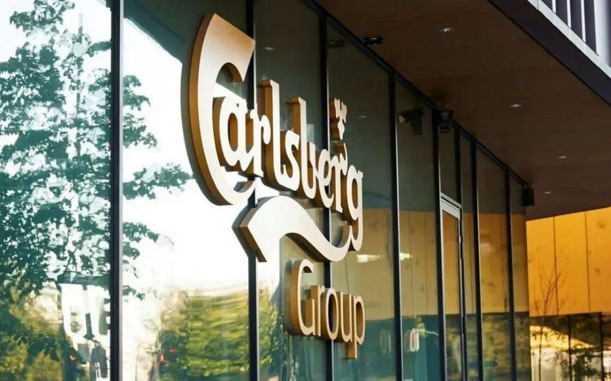    Бывшие активы Carlsberg в России выведены из-под временного управления Росимущества Иллюстрация сгенерирована нейросетью Kandinsky