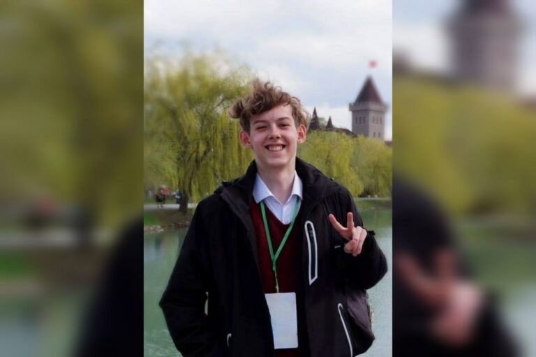    Оренбургский лицеист Александр Зражевский победил в международном конкурсе «Эковызов» Андрей Севостьянов